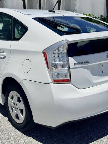 2010 Toyota Prius III