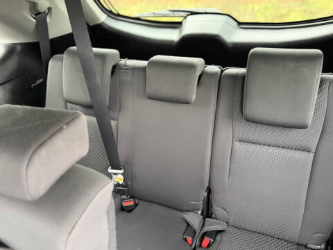 2016 Toyota Highlander LE