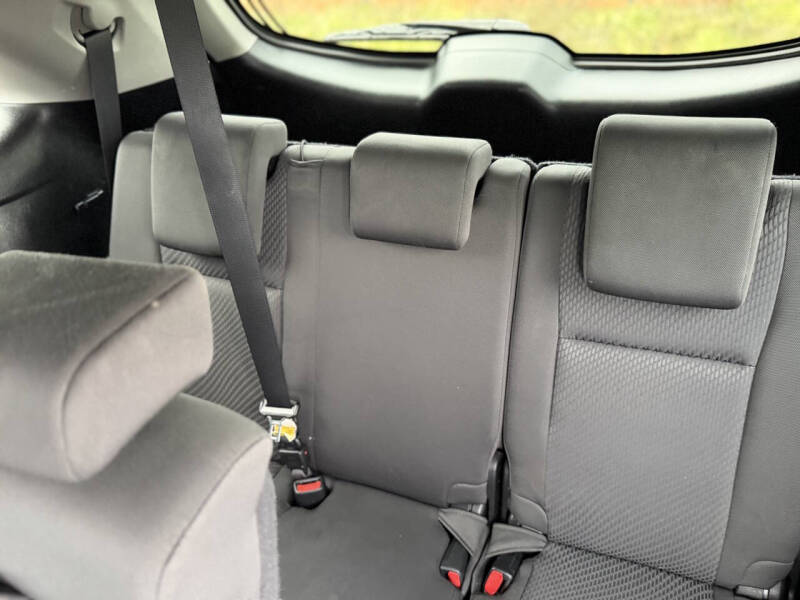 2016 Toyota Highlander LE