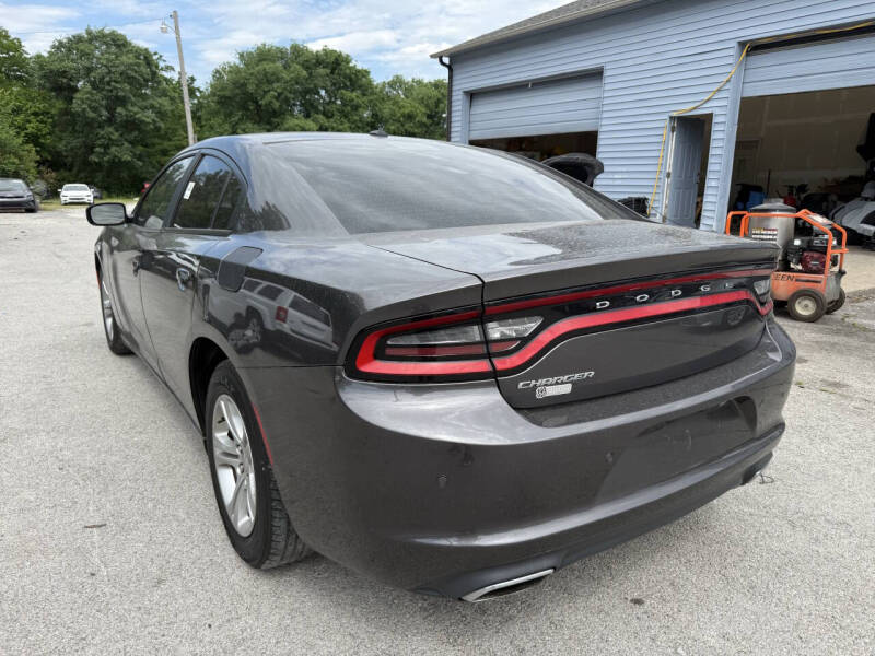 2017 Dodge Charger SE