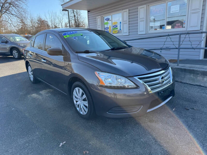 2015 Nissan Sentra S photo 9