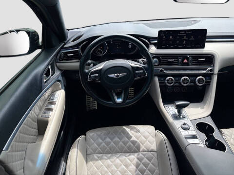 2023 Genesis G70
