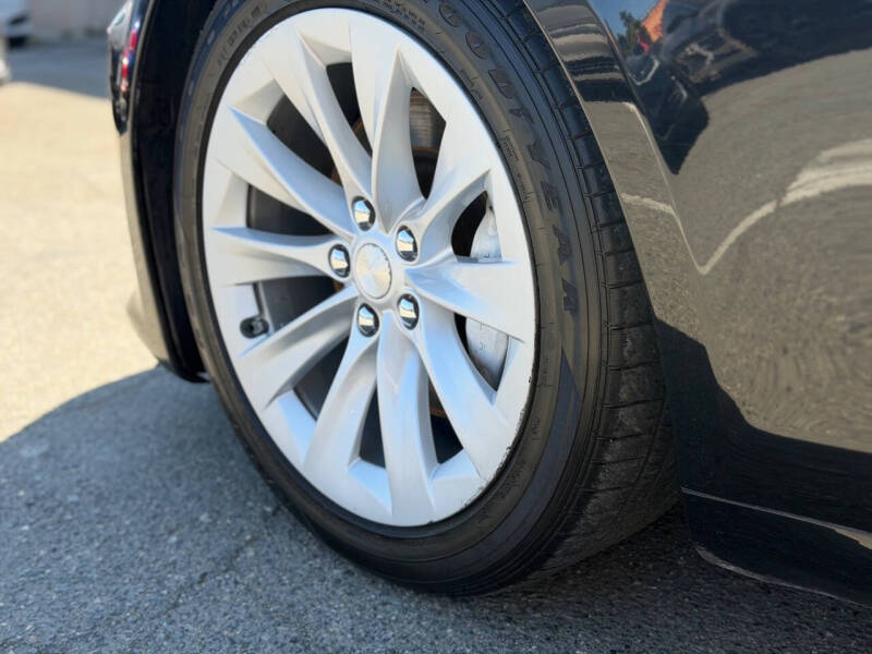 2016 Tesla Model S 75D