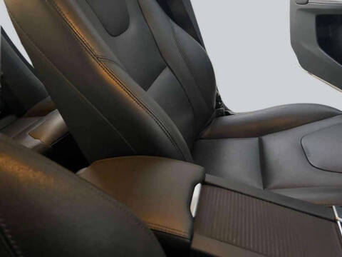 2016 Volvo XC60 T5 Drive-E Premier