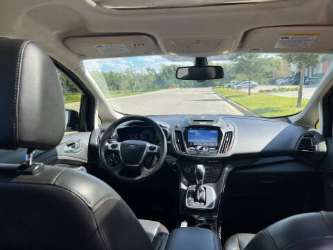 2017 Ford C-MAX Hybrid Titanium