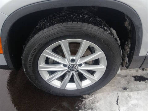 2018 Volkswagen Tiguan Limited 2.0T 4Motion