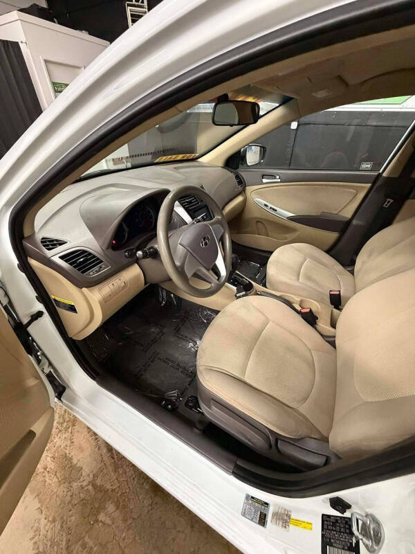 2014 Hyundai Accent GLS