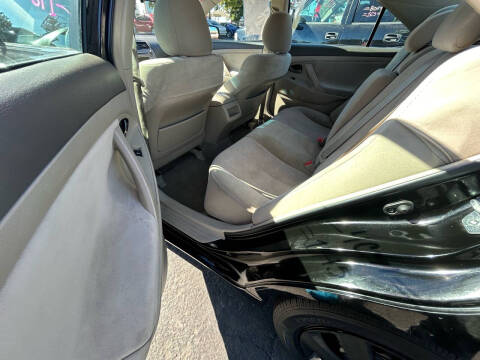 2011 Toyota Camry LE