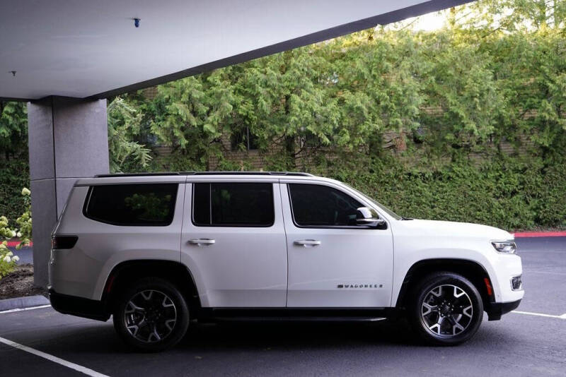 2023 Jeep Wagoneer Series III