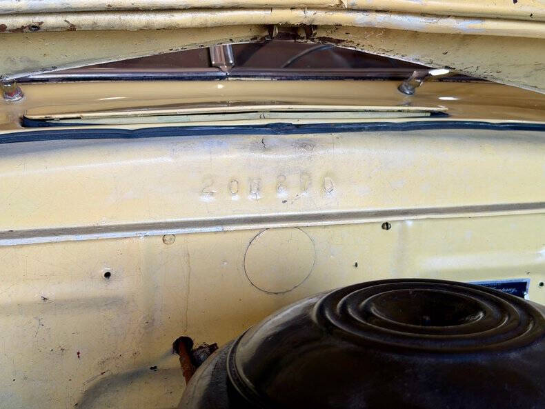 1948 Ford Super Deluxe