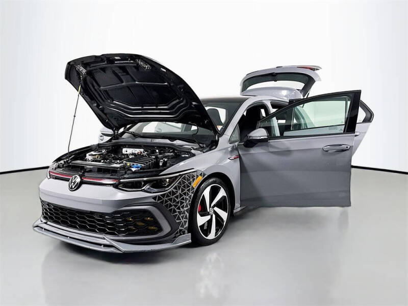 2022 Volkswagen Golf GTI SE