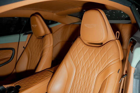 2024 Aston Martin DB12 V8