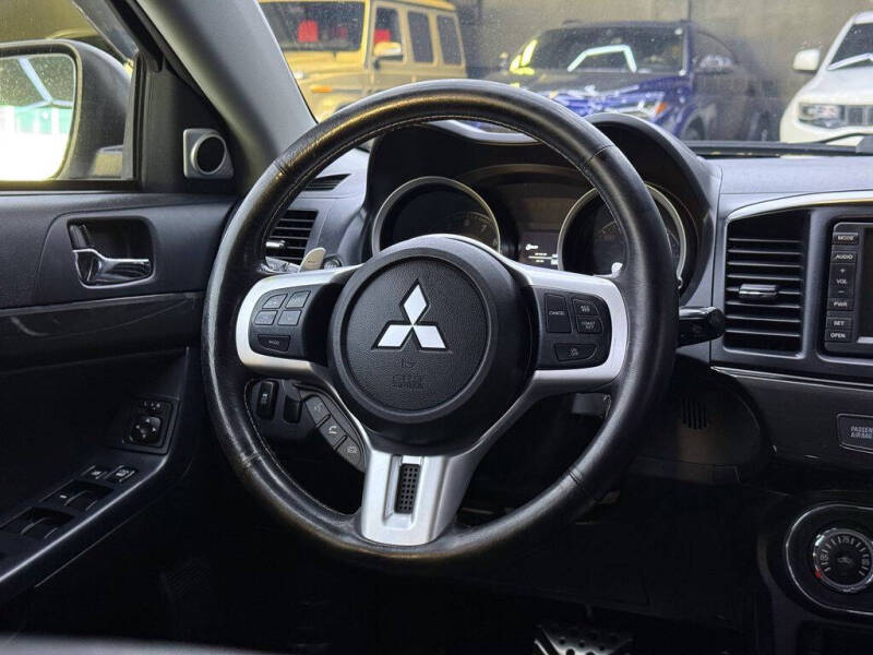 2011 Mitsubishi Lancer Evolution MR