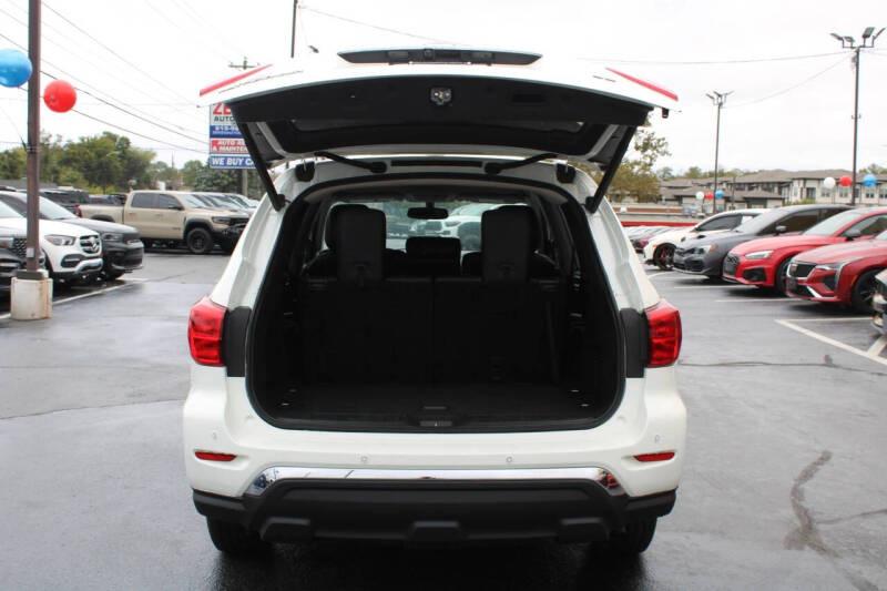 2020 Nissan Pathfinder SL