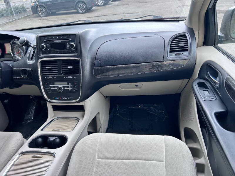 2012 Dodge Grand Caravan Crew