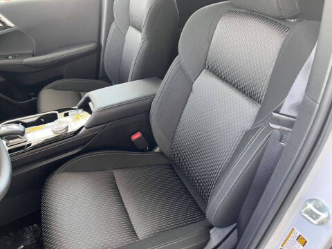 2025 Mitsubishi Outlander ES