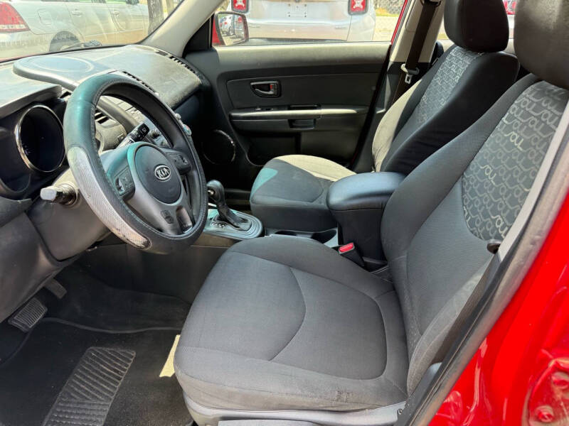 2011 Kia Soul +