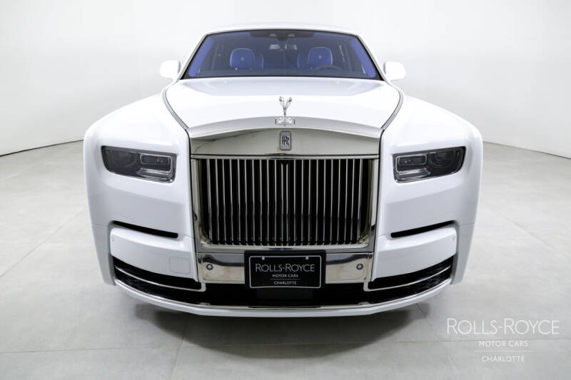 2024 Rolls-Royce Phantom EWB