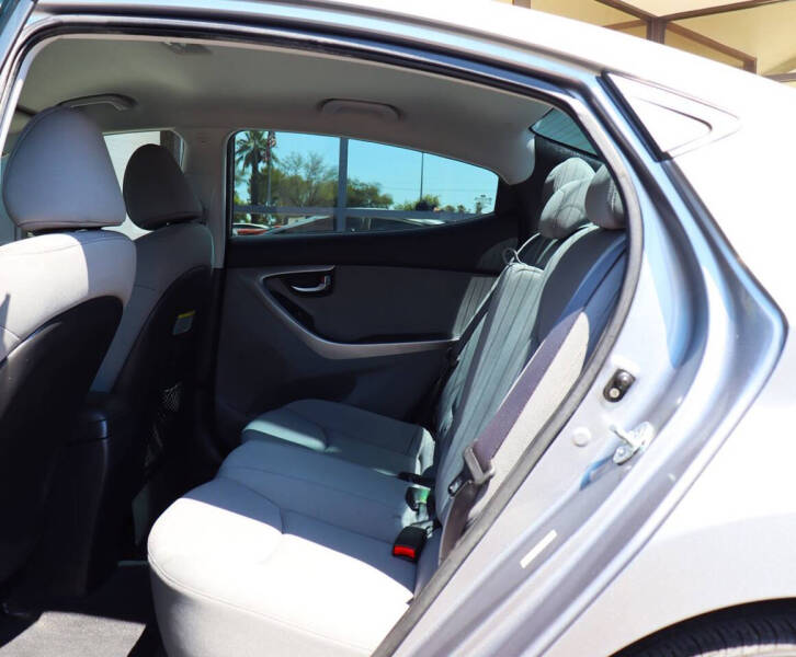 2012 Hyundai Elantra