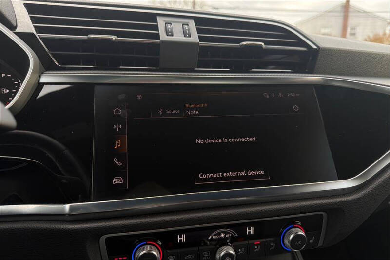 2024 Audi Q3 quattro S line Premium 45 TFSI