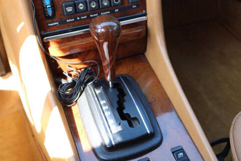 1985 Mercedes-Benz 500-Class