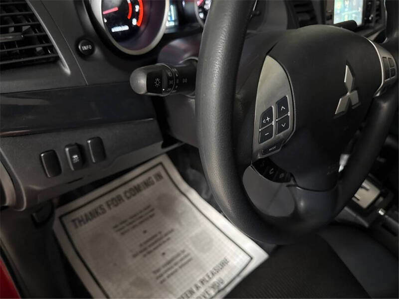 2017 Mitsubishi Lancer ES