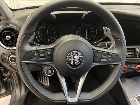 2017 Alfa Romeo Giulia Ti