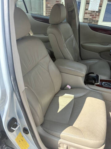2004 Lexus ES 330