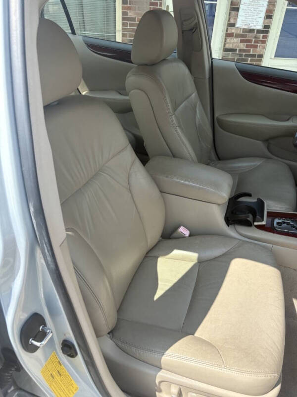 2004 Lexus ES 330