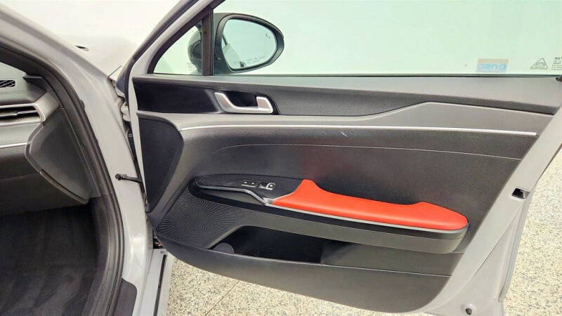 2021 Kia K5