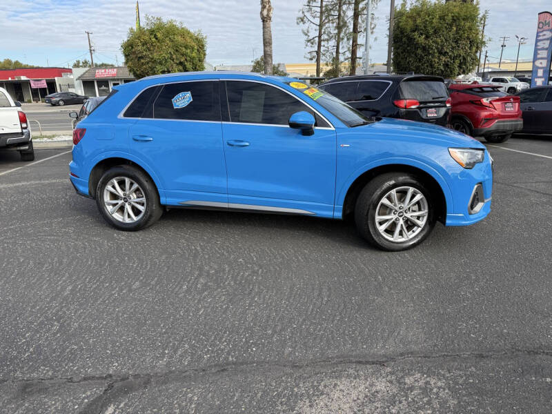 2022 Audi Q3 quattro S line Premium 45 TFSI