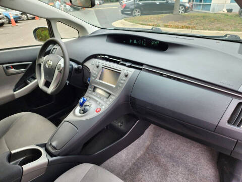 2012 Toyota Prius Two