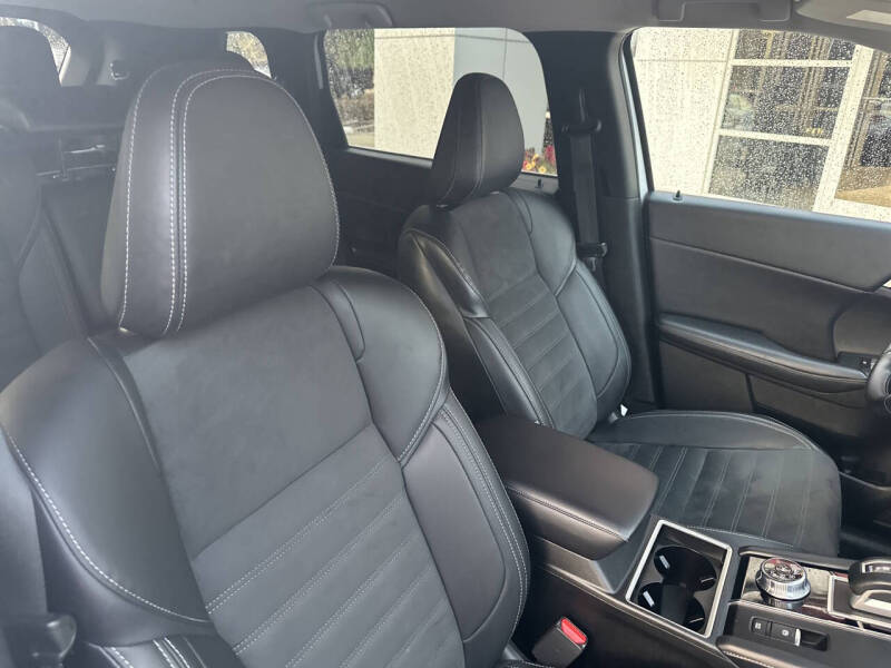 2024 Mitsubishi Outlander SE Black Edition