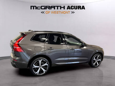2022 Volvo XC60 B6 R-Design