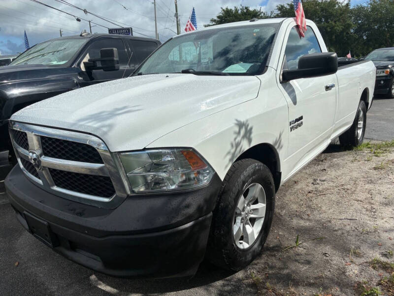 2017 RAM 1500 SLT
