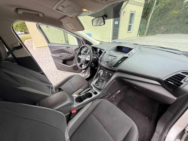 2015 Ford Escape S