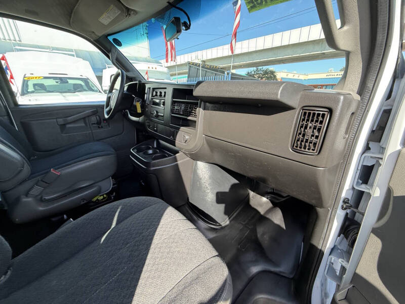 2020 GMC Savana 2500