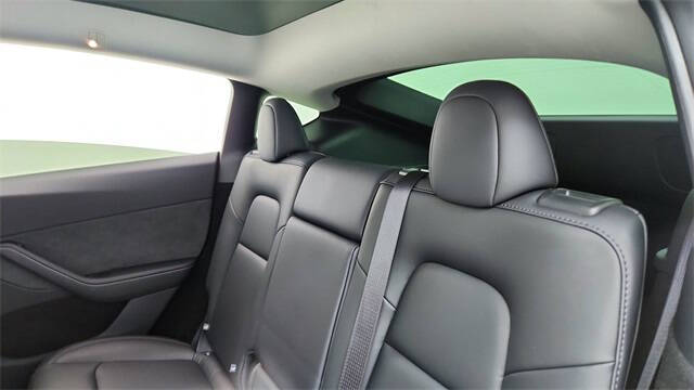 2025 Tesla Model Y Long Range