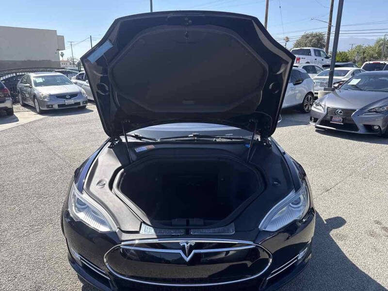2012 Tesla Model S Performance