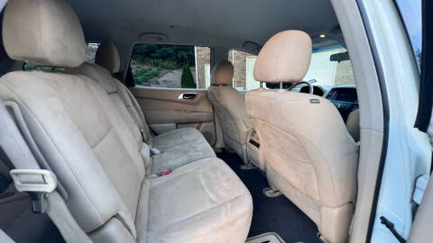 2015 Nissan Pathfinder S