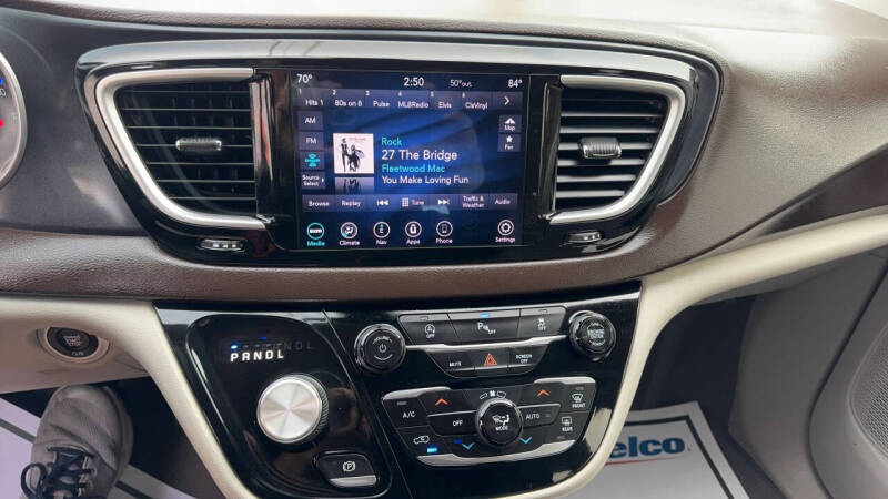 2020 Chrysler Pacifica Touring