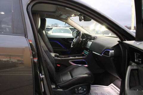 2020 Jaguar F-PACE 30t R-Sport