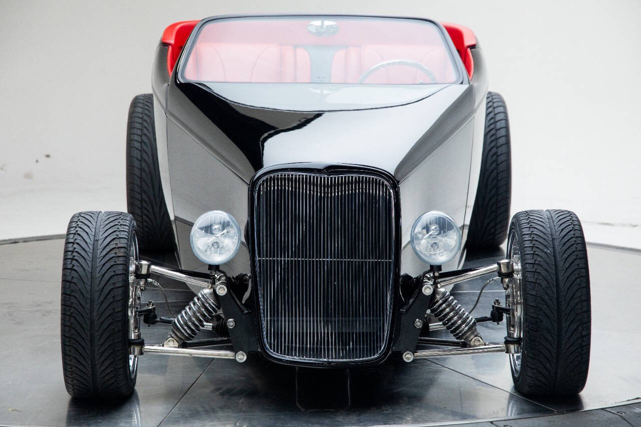 1933 Ford Model 40 8