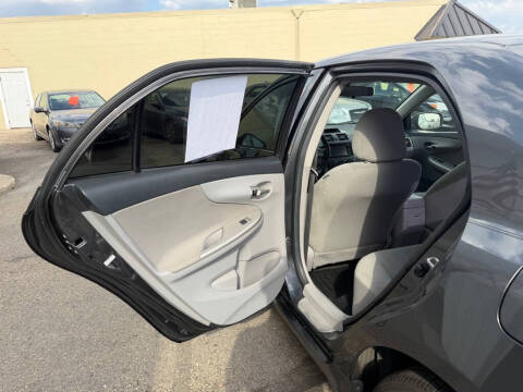 2013 Toyota Corolla LE