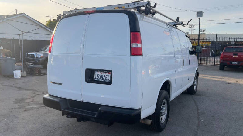 2021 Chevrolet Express 2500