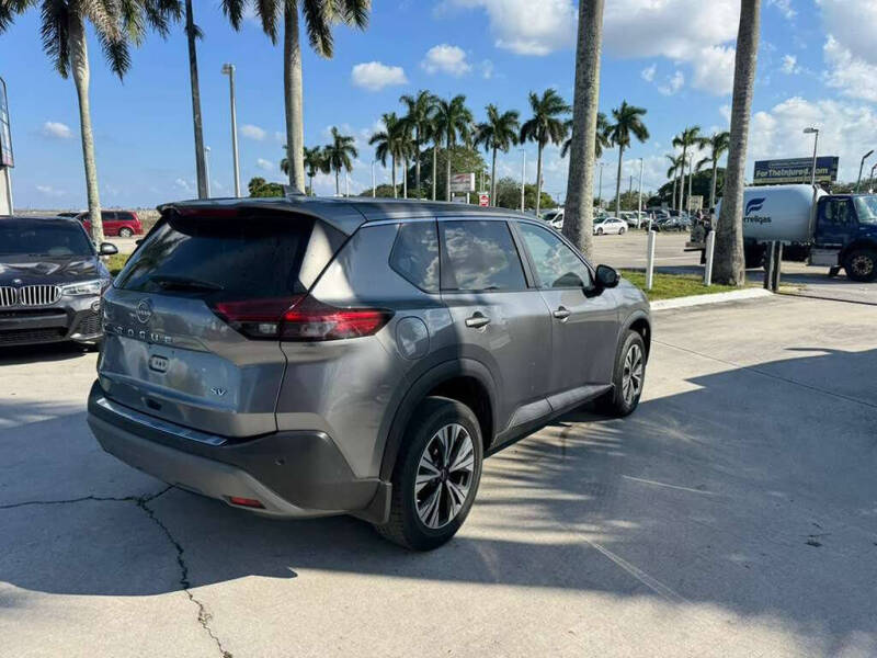 2023 Nissan Rogue SV