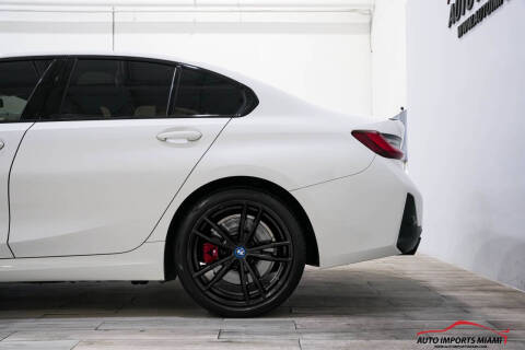 2023 BMW 3 Series 330e