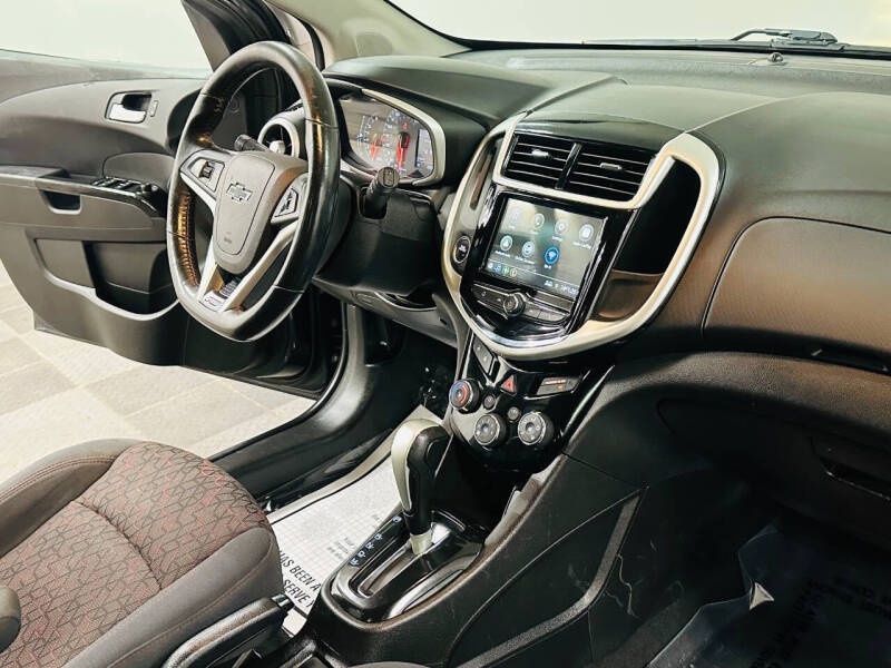 2019 Chevrolet Sonic LT Auto