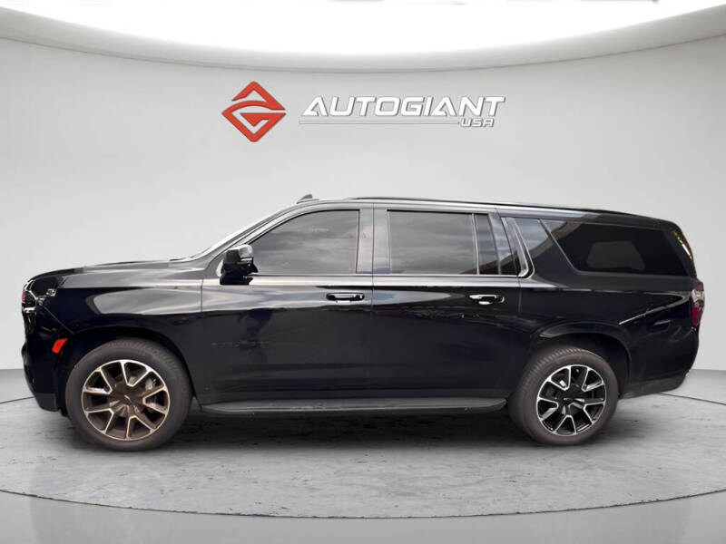 2024 Chevrolet Suburban RST
