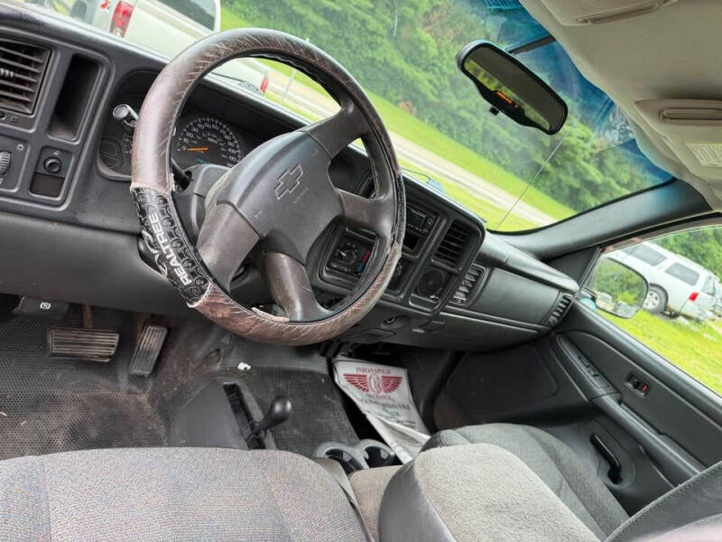 2004 Chevrolet Silverado 1500 LS